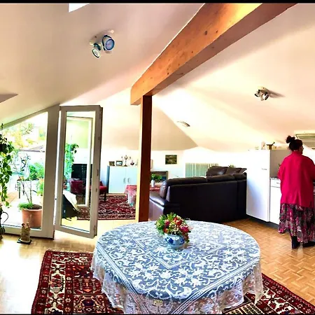 Zora's Bed & Breakfast